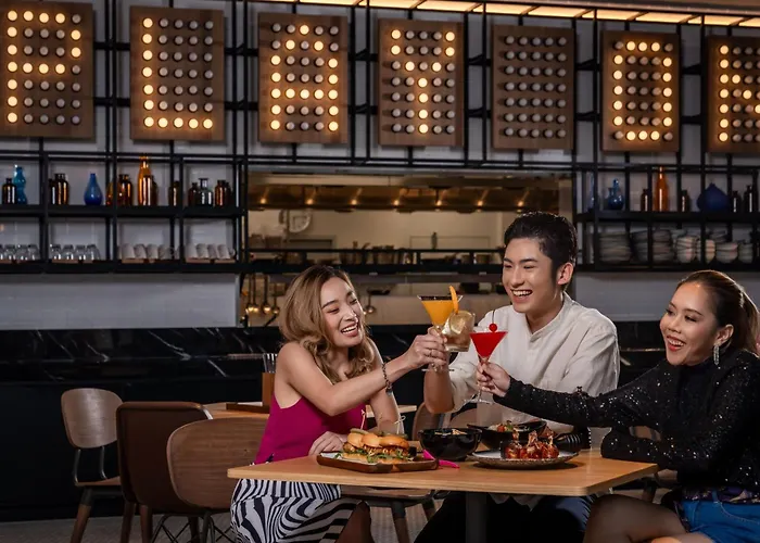 Hotel Moxy Ratchaprasong 4*