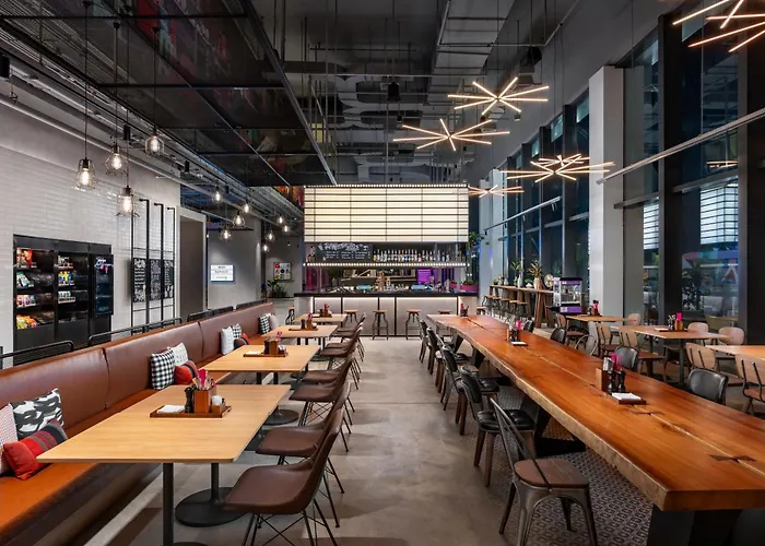 Hotel Moxy Ratchaprasong Banguecoque
