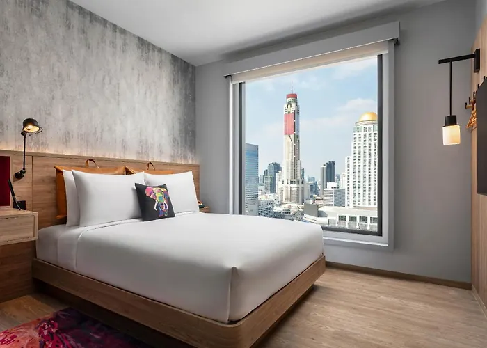 Moxy Ratchaprasong Hotel 4*