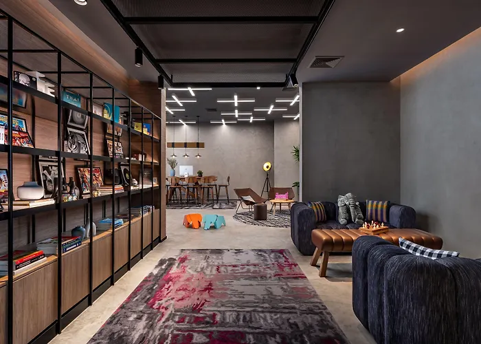 Moxy Ratchaprasong Hotel