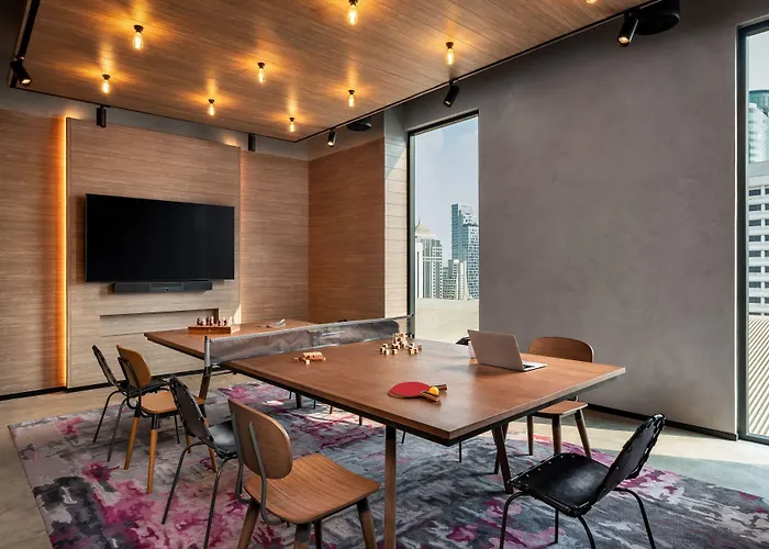 Hotel Moxy Ratchaprasong Banguecoque