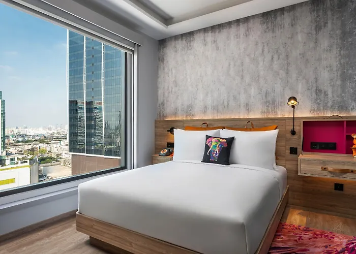 Moxy Ratchaprasong Hotel