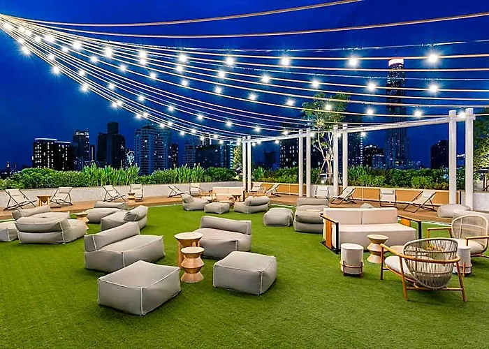 Moxy Ratchaprasong Hotel