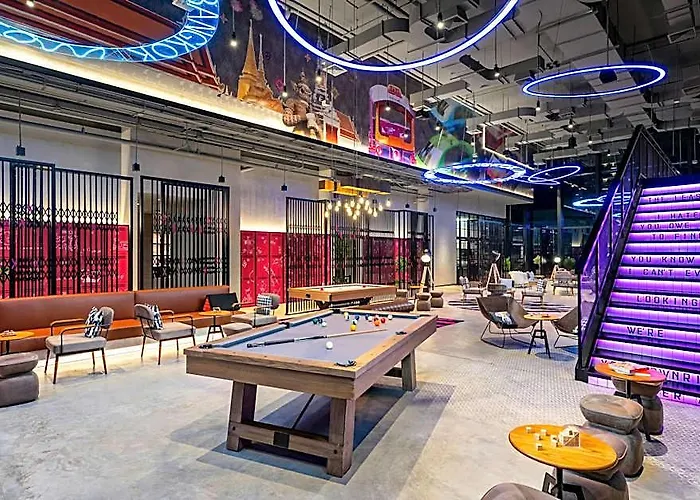 Moxy Ratchaprasong Hotel 4*