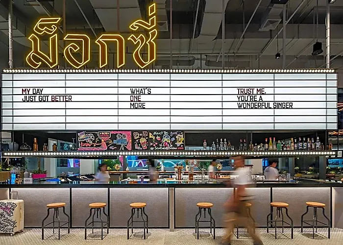 Moxy Ratchaprasong