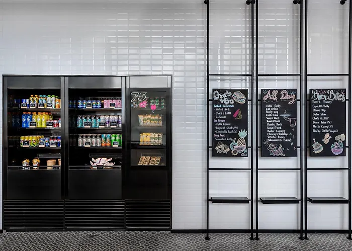 Moxy Ratchaprasong Hotel 4*